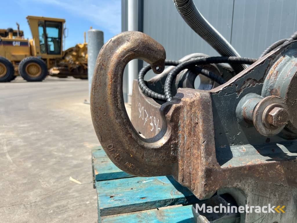 OilQuick OQ70/55 - 323E