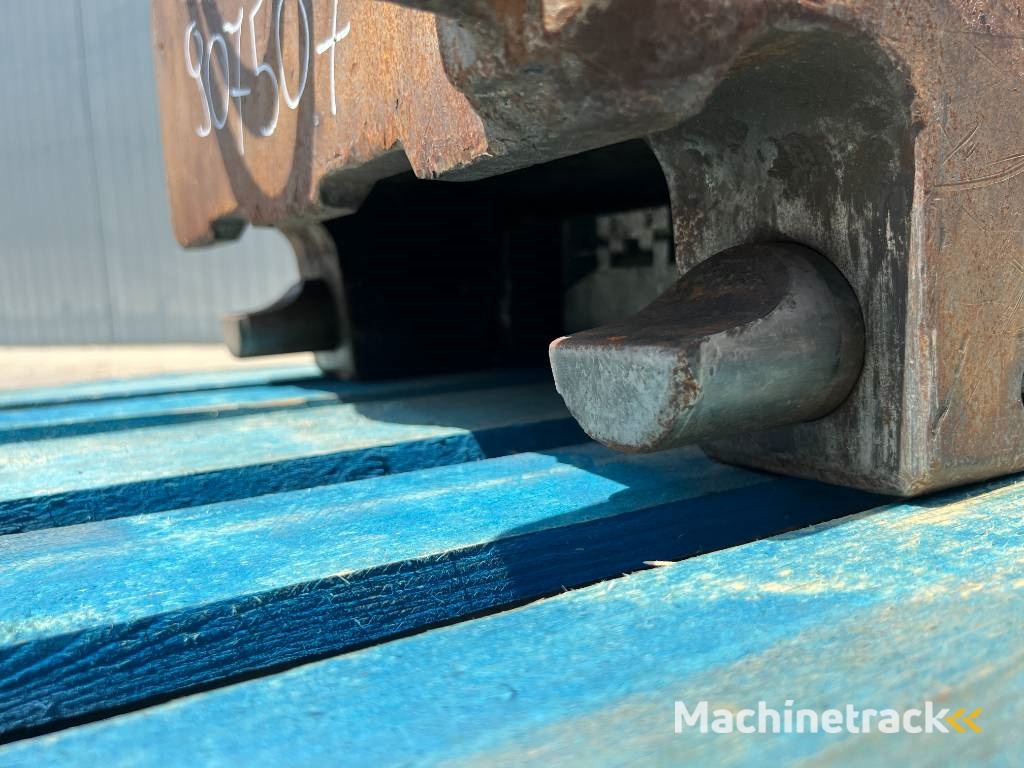 OilQuick OQ70/55 - 323E