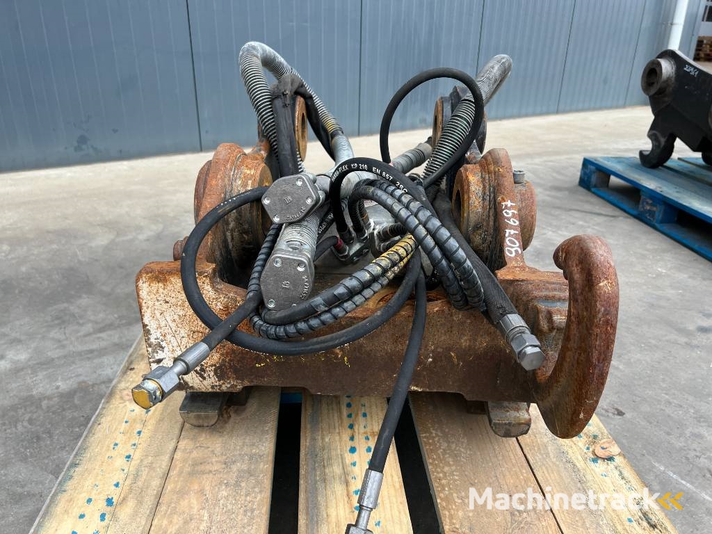 OilQuick OQ70/55 - 323F