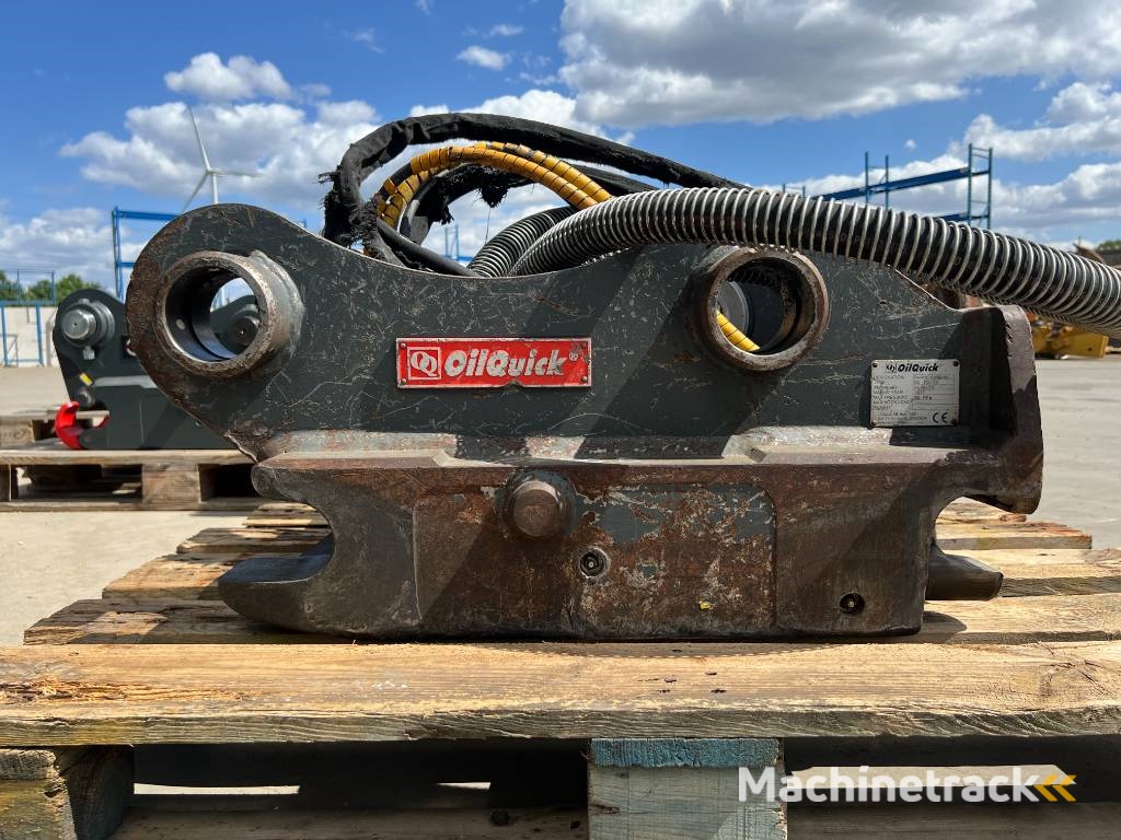 OilQuick OQ70/55 - EC210 / EC220