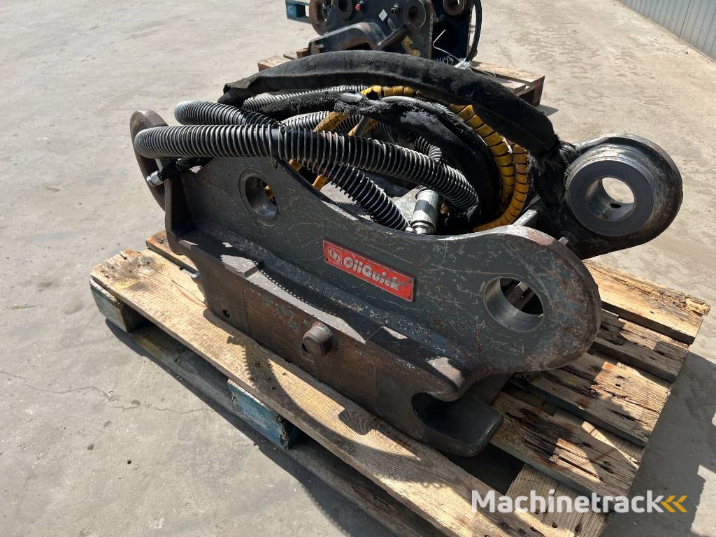 OilQuick OQ70/55 - EC210 / EC220