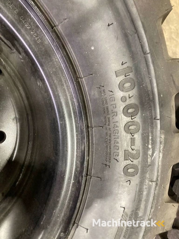 Apollo 1000 x 20 Set / 10.00 x 20: 4x2 Tyres