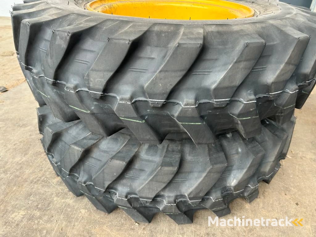 Bridgestone 1000 x 20 Set / 10.00 x 20: 4x2 Tyres