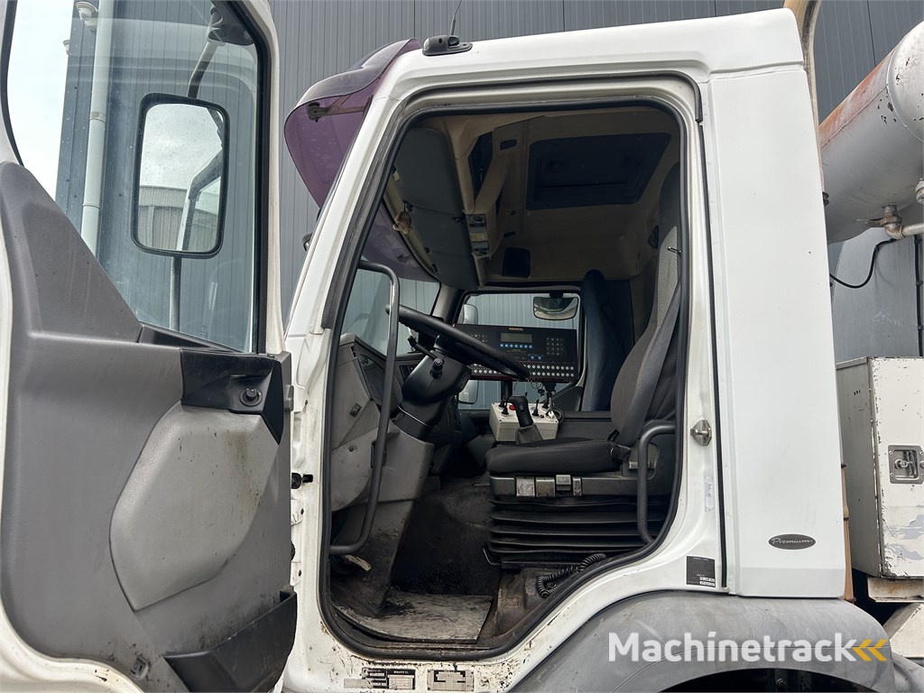 Renault Rincheval - 12.000 Liter