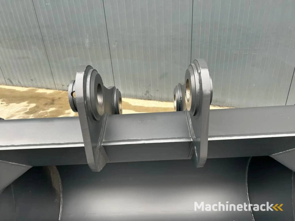 Hitachi ZX220 - 1.40m