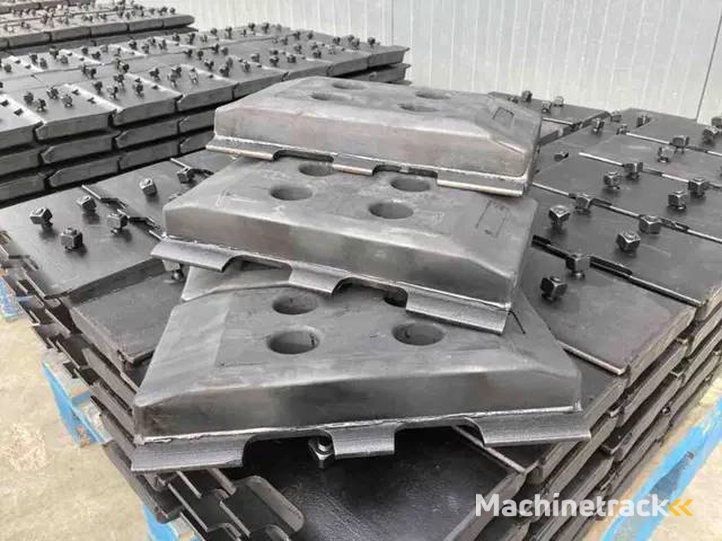 Volvo Rubber Asphalt Pads