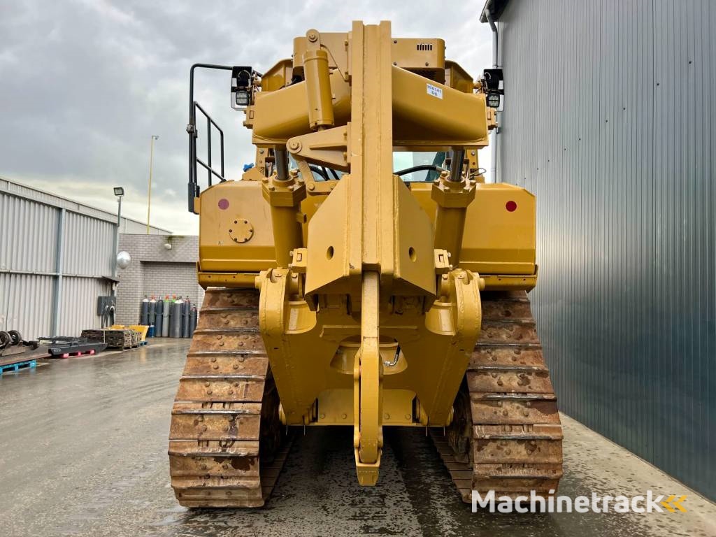 CAT D8T - CE