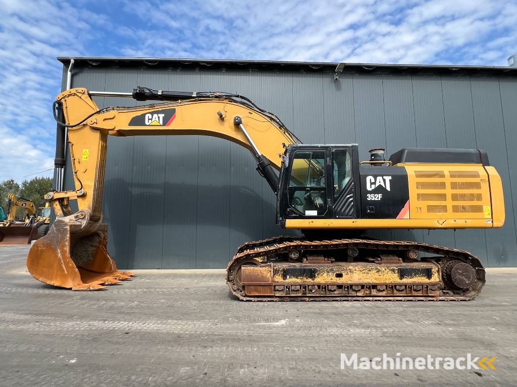 CAT 352F