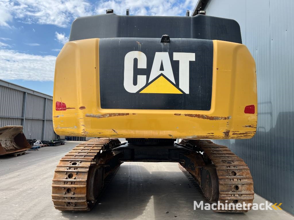 CAT 352F