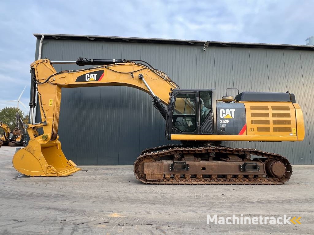 CAT 352FL ME