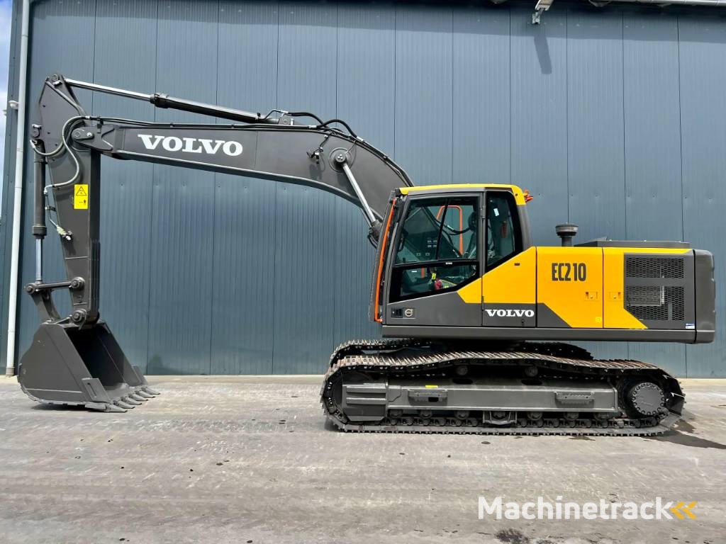 Volvo EC210