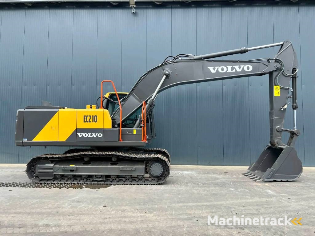 Volvo EC210