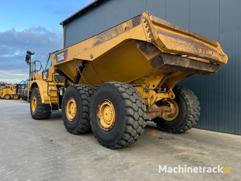 CAT 735C