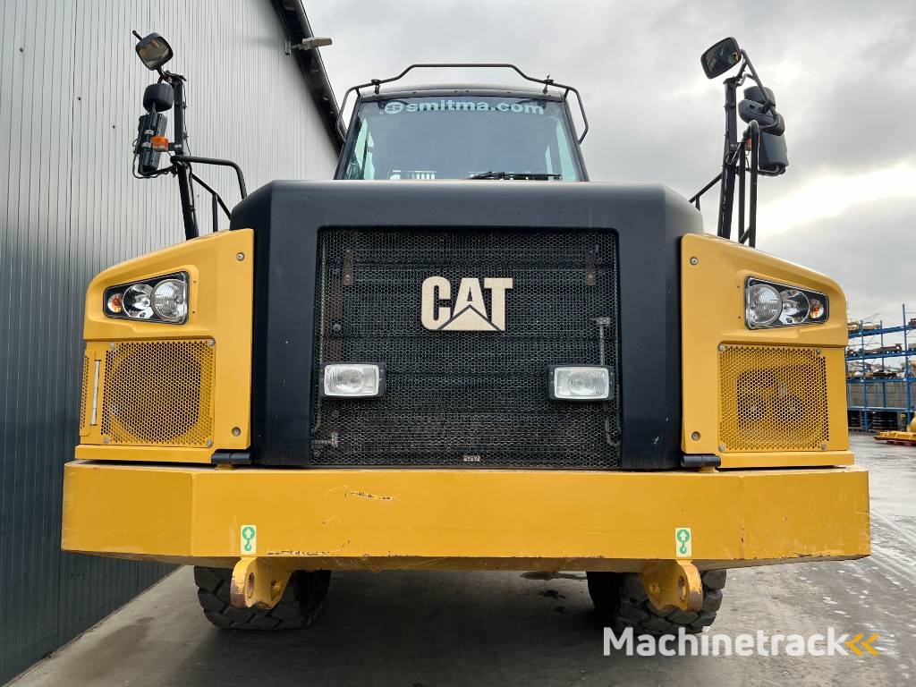 CAT 735C