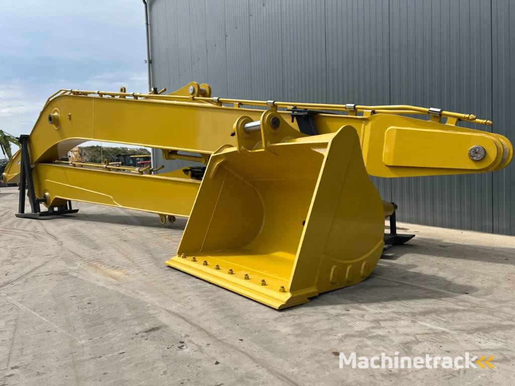 Komatsu PC210 18 mtr Long Reach Equipment