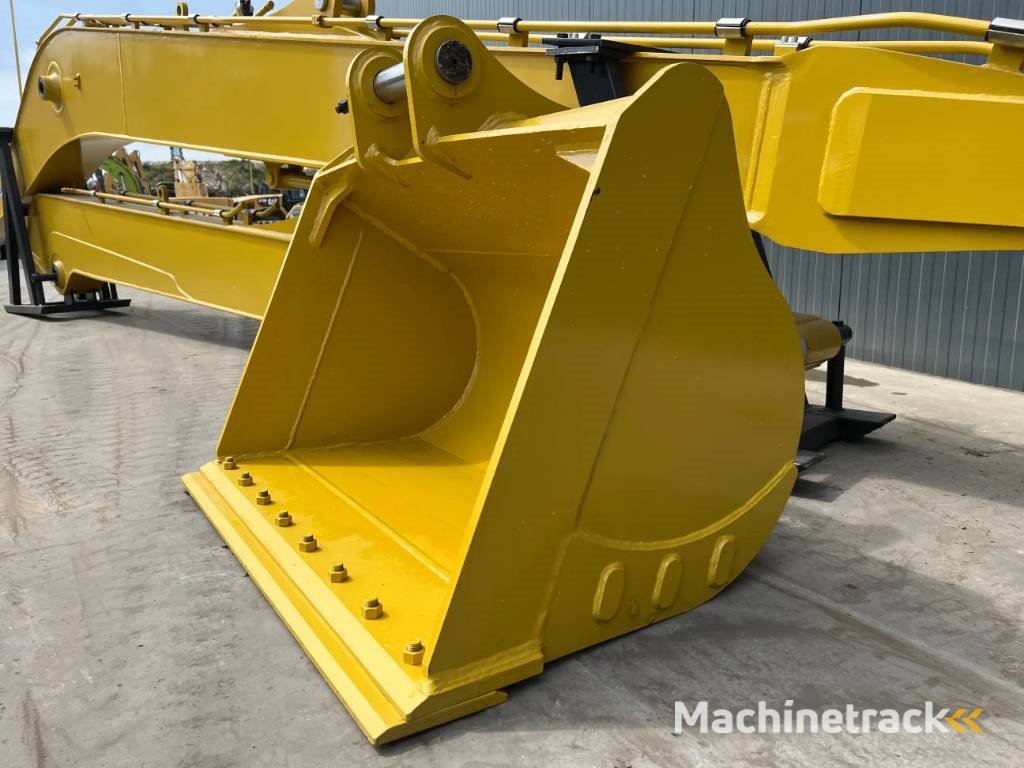 Komatsu PC210 18 mtr Long Reach Equipment