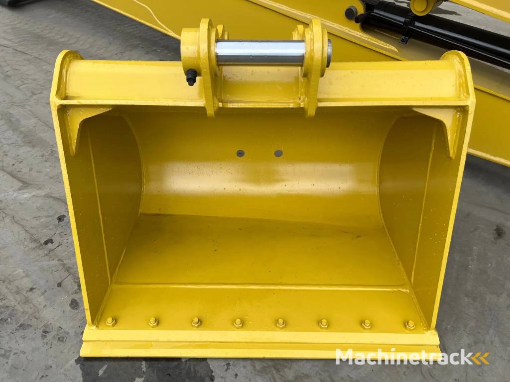 Komatsu PC210 18 mtr Long Reach Equipment