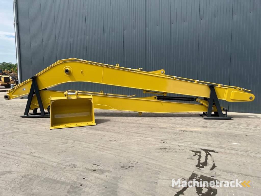 Komatsu PC220 18m set Long Reach Equipment
