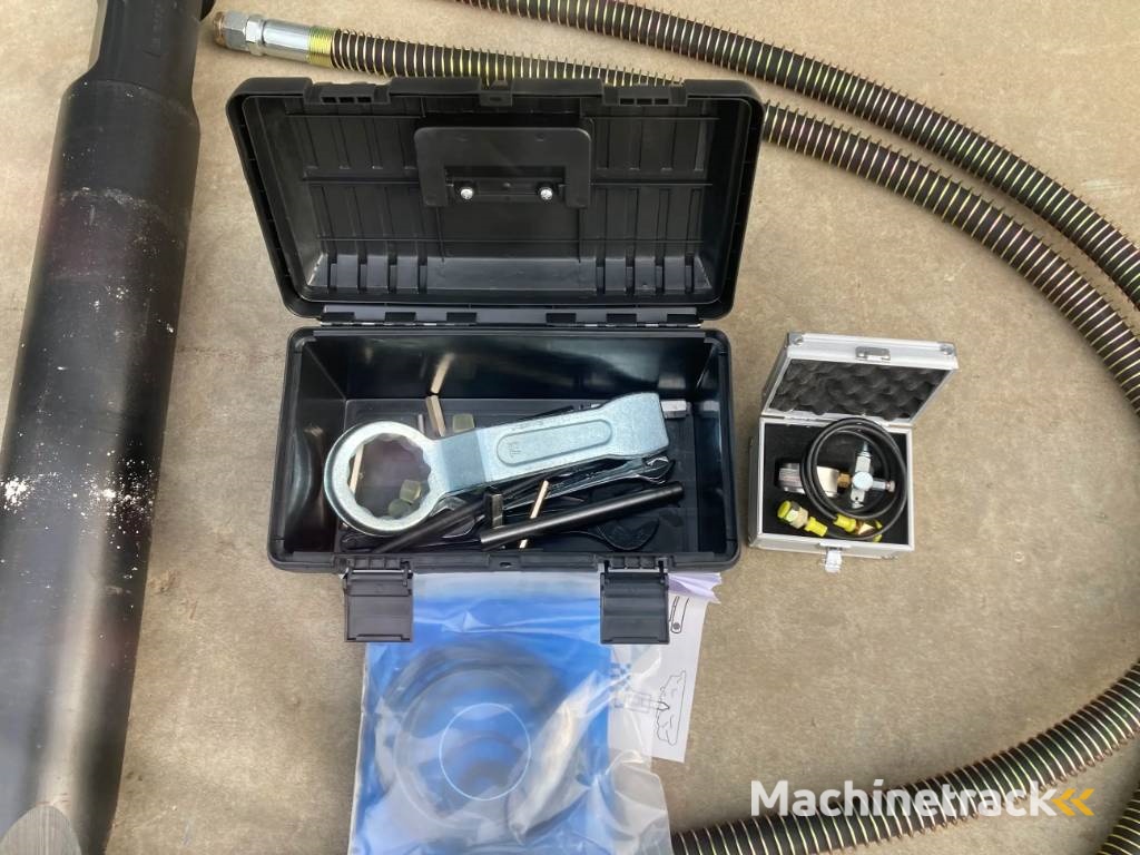 Smitma S140 / Caterpillar 320 / 323 - Volvo EC210