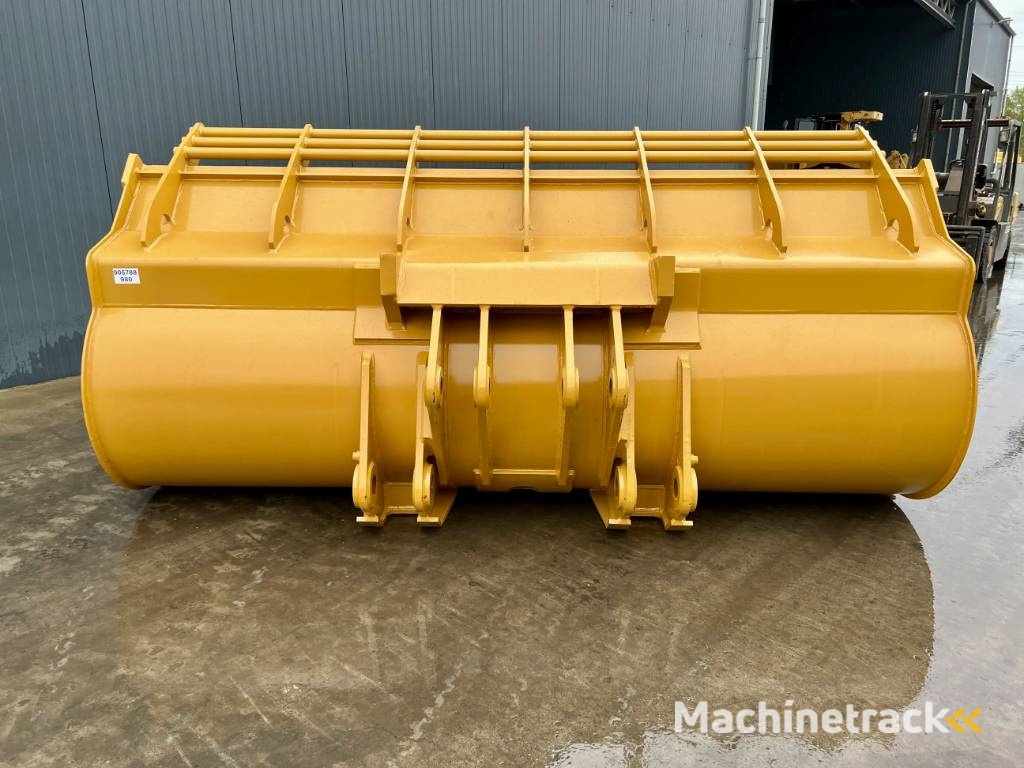 CAT 980H incl. cutting edge + side protectors