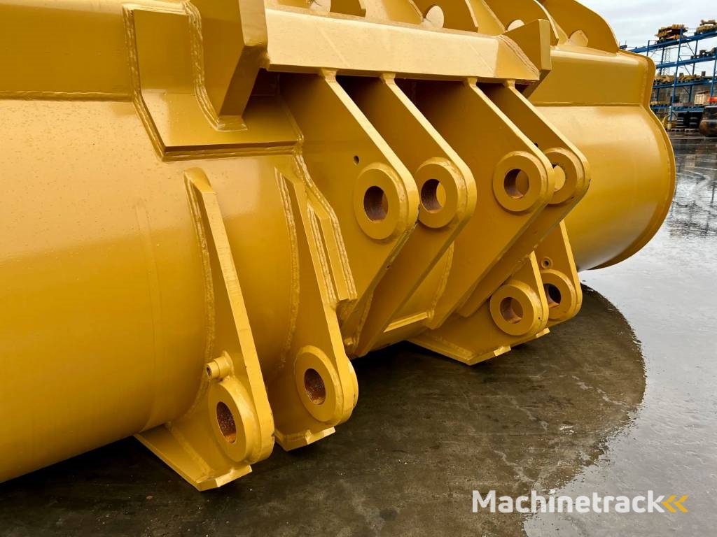 CAT 980H incl. cutting edge + side protectors