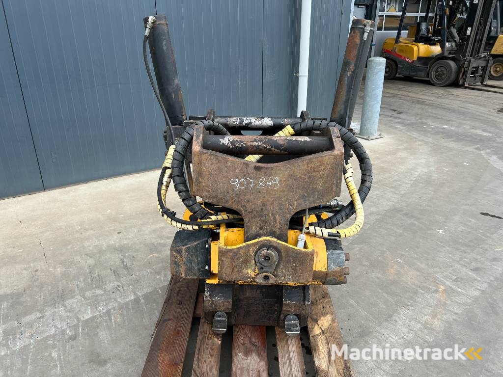 Engcon EC30-S70-S70-SS9