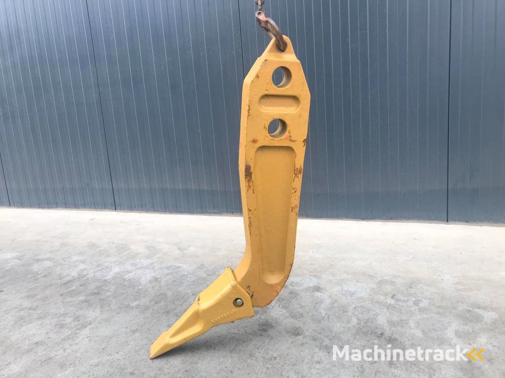 Komatsu D65 Shank