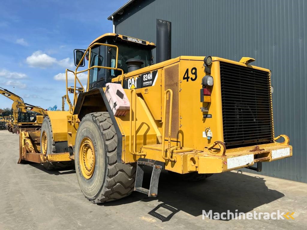 CAT 824H