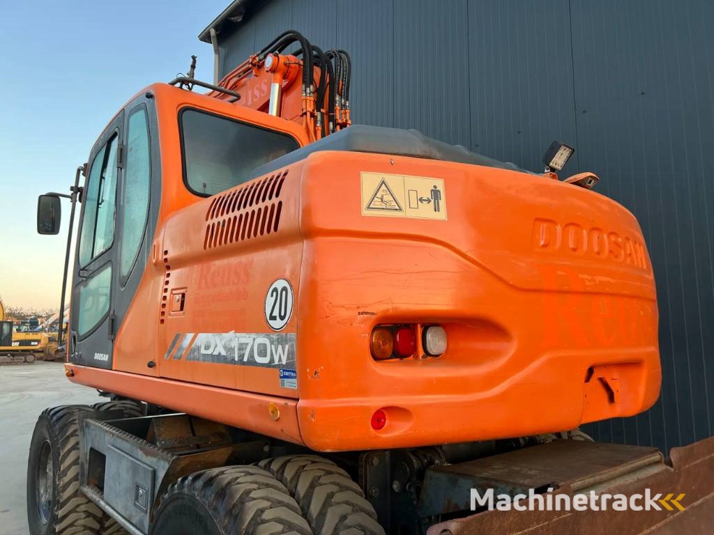 Doosan DX170W
