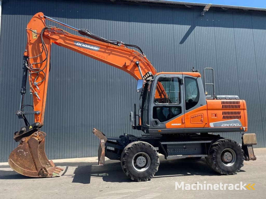 Doosan DX170W-5