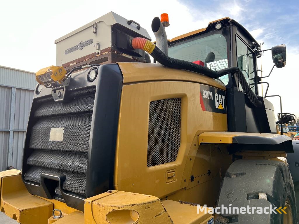 CAT 930M