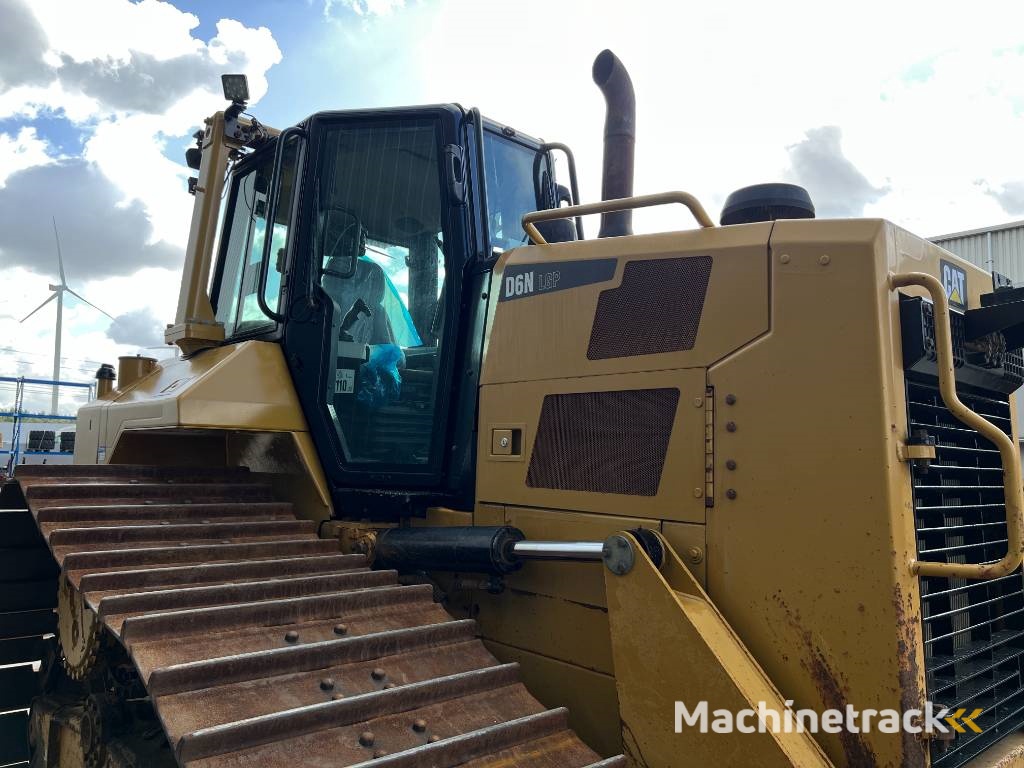 CAT D6N LGP