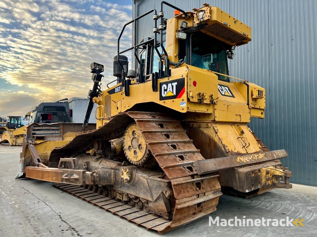 CAT D6T LGP