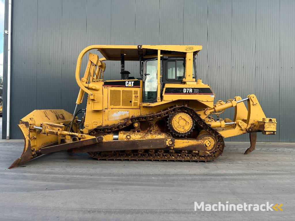 CAT D7R II