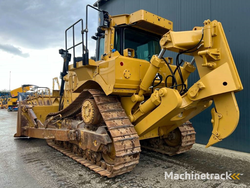 CAT D8T - CE