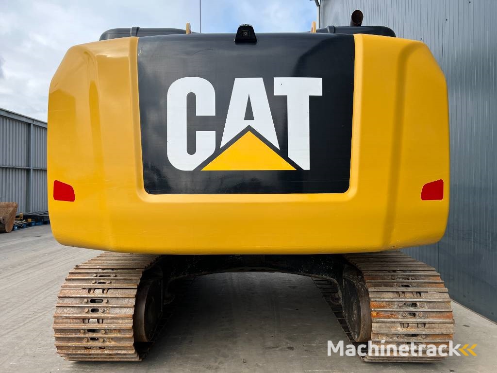 CAT 323F L