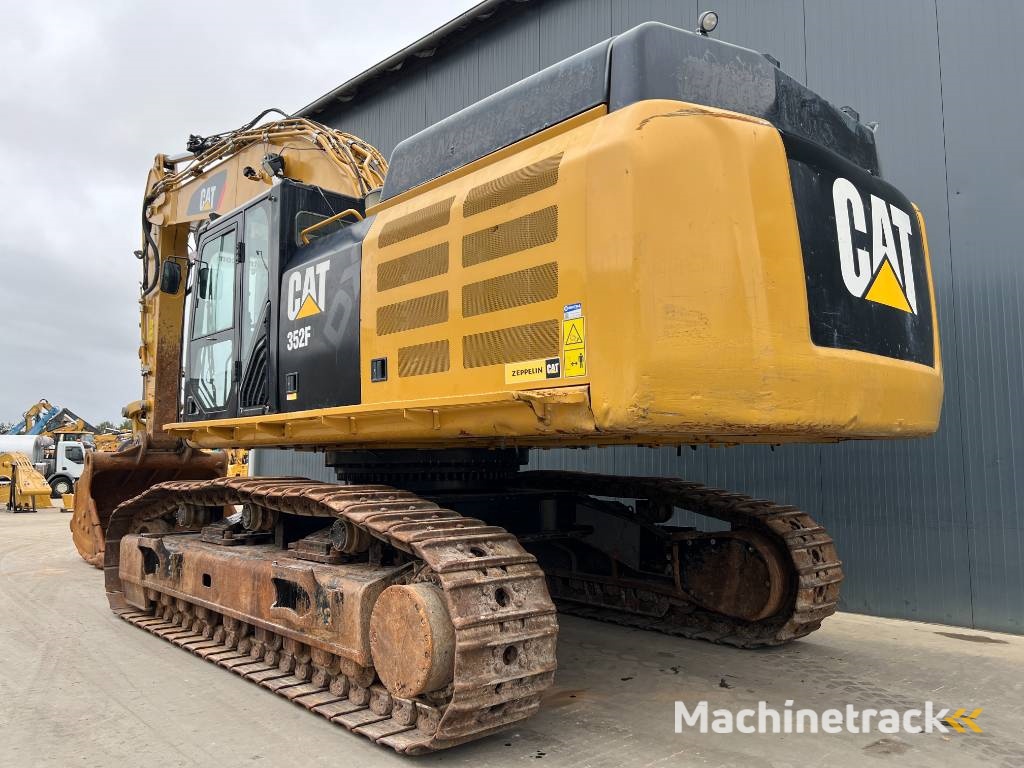 CAT 352F
