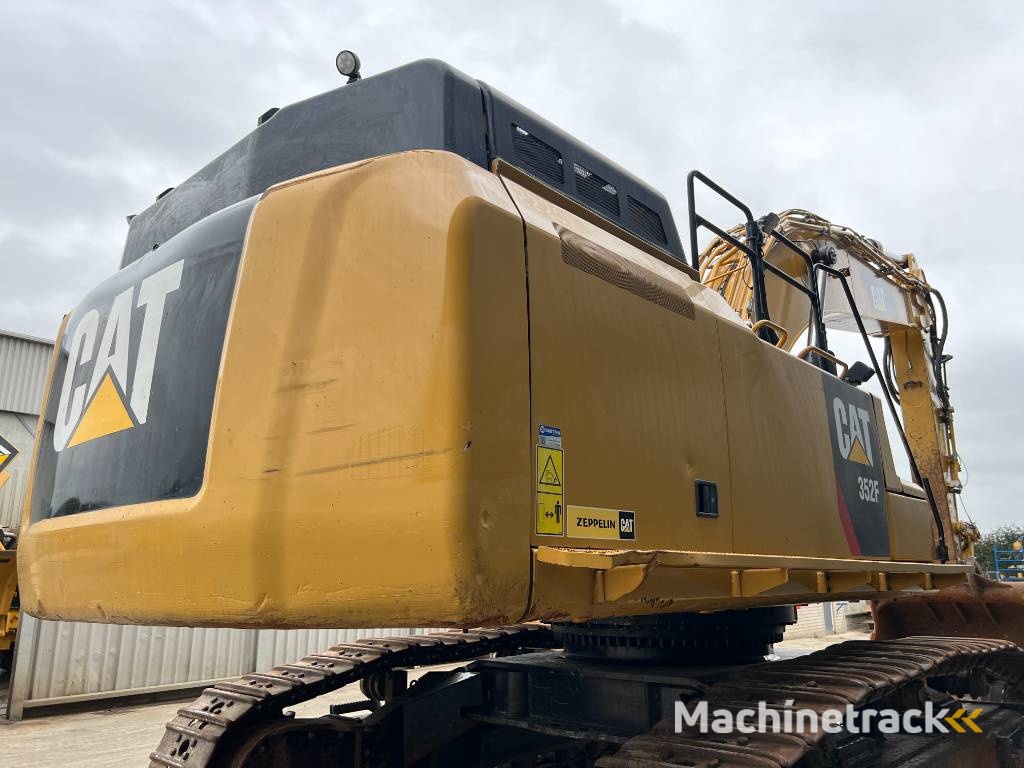 CAT 352F
