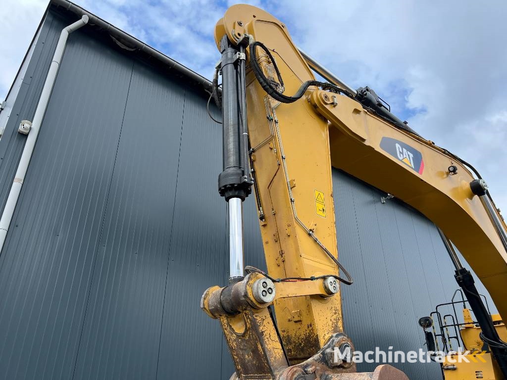 CAT 374FL ME | U/C 70%