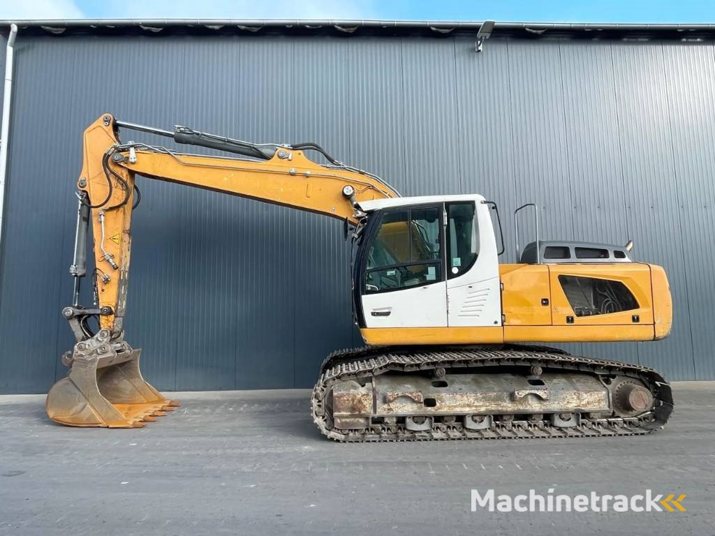 Liebherr R922 SLC