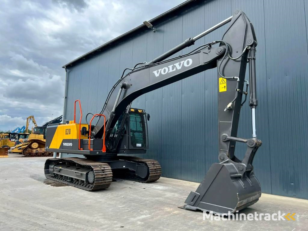 Volvo EC210