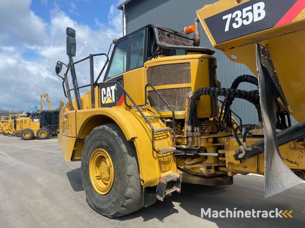 CAT 735 | 735B