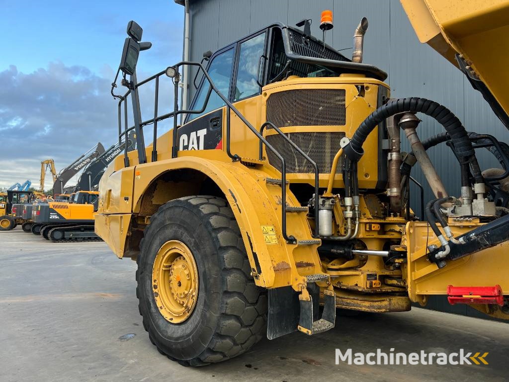 CAT 735C