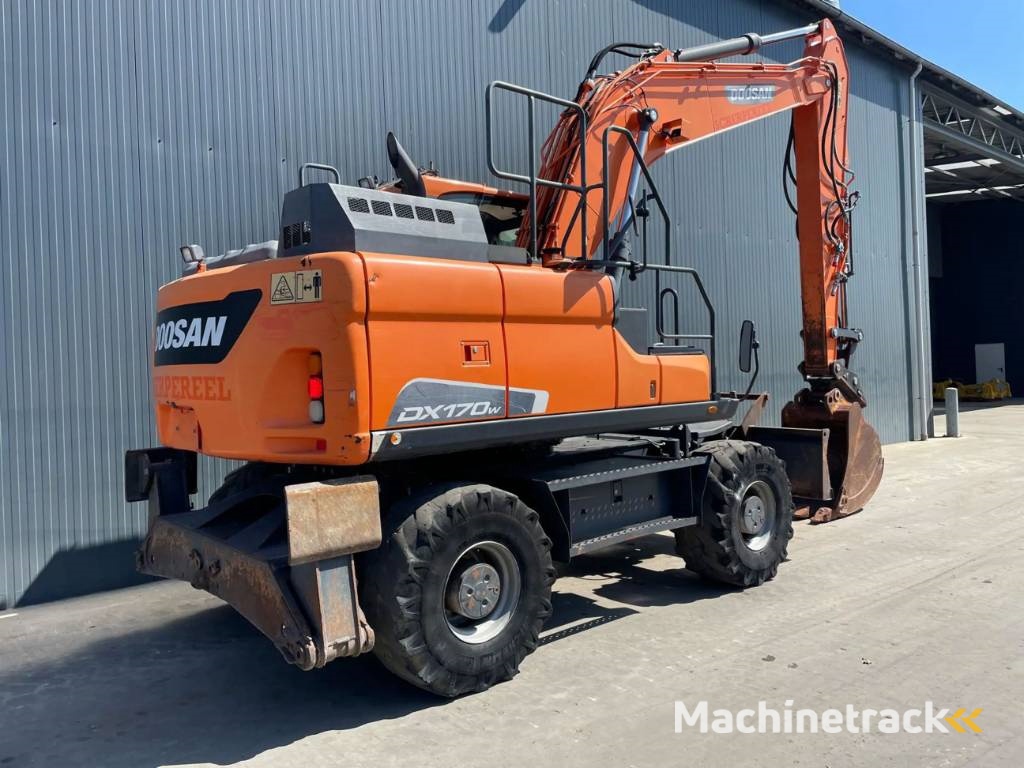 Doosan DX170W-5