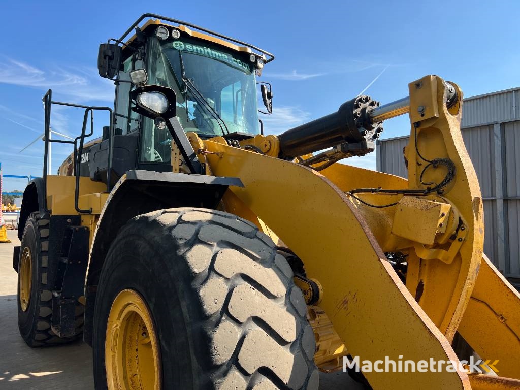 CAT 972M