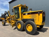 Minituur van CAT 140H
