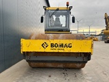 Minituur van Bomag BW213D-5
