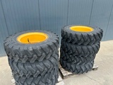 Minituur van Bridgestone 1000 x 20 Set / 10.00 x 20: 4x2 Tyres