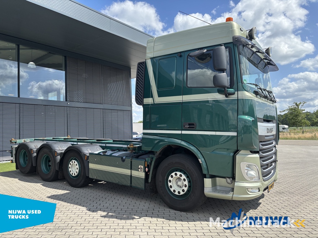 DAF XF 460 8x2 20ft container systeem