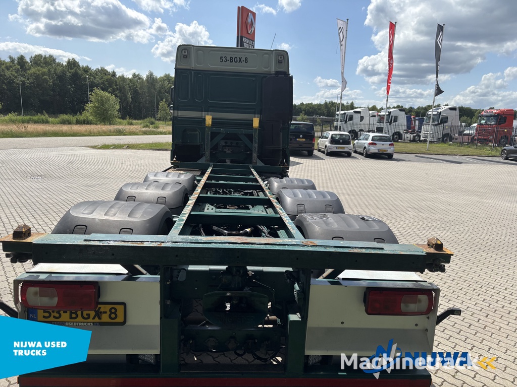 DAF XF 460 8x2 20ft container systeem
